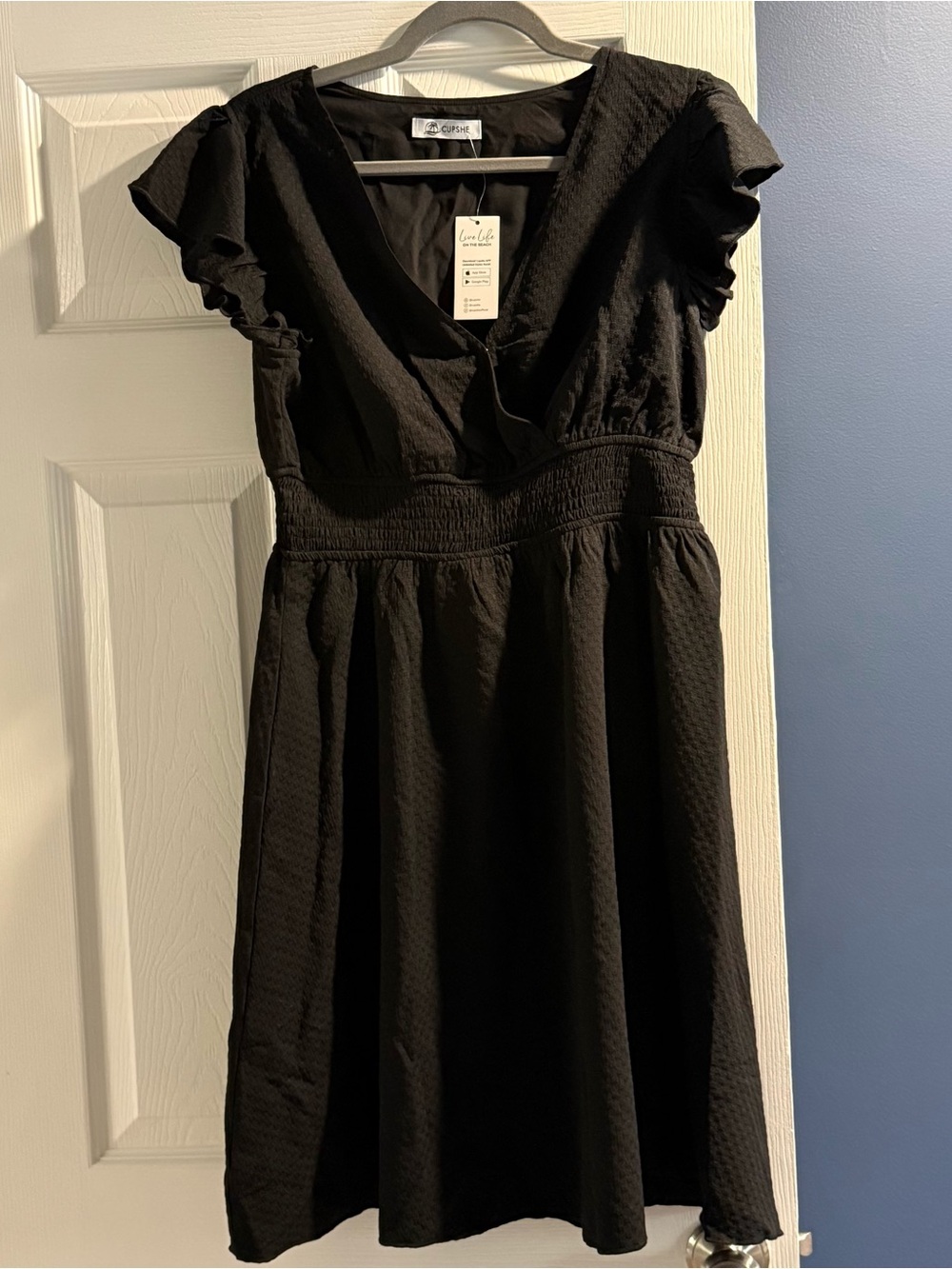 Cupshe Black Ruffle Sleeve Mini Dress
